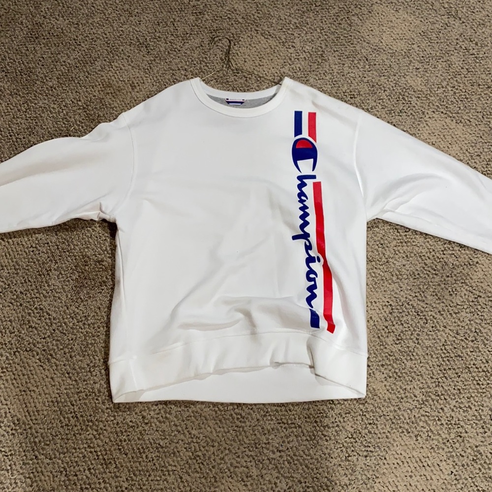 Mens L champion Crew neck. Barely worn
